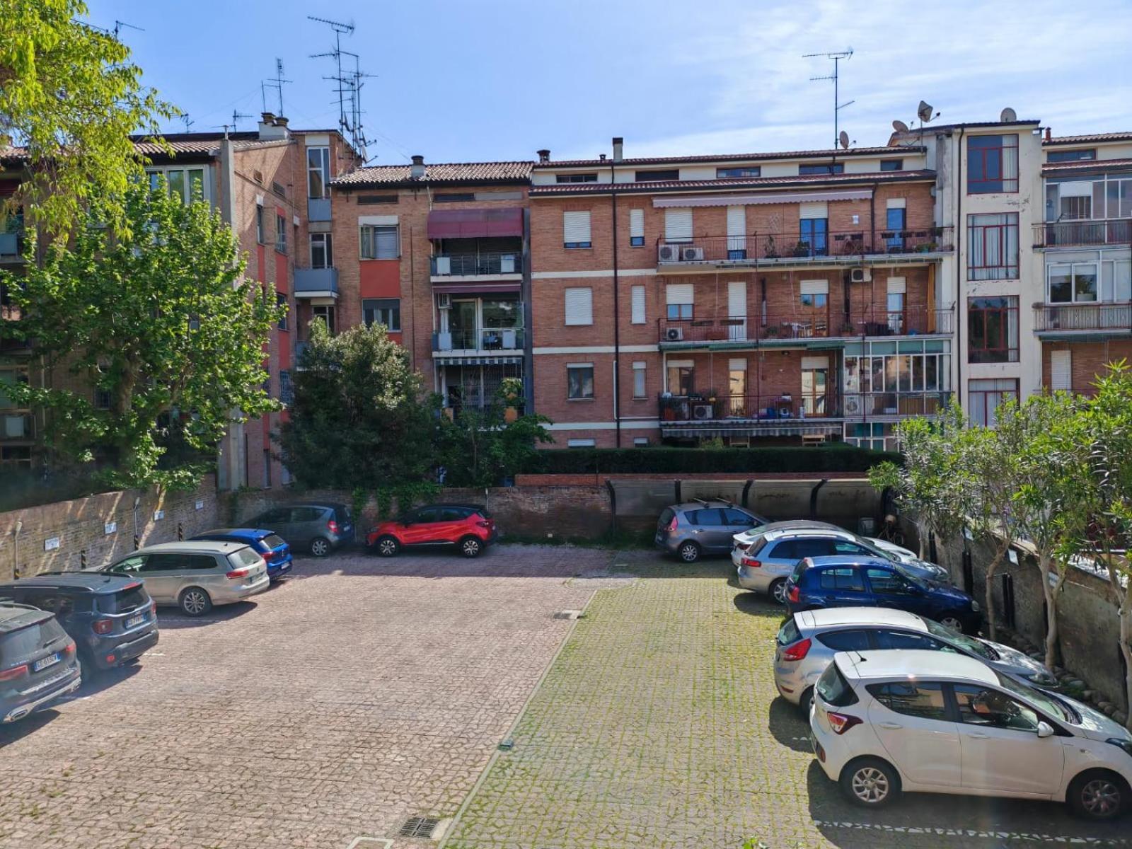 Alkimia Smart Rooms Ferrara Exterior foto